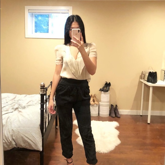 Aritzia Talula Silk Blouse - Picture 2 of 2